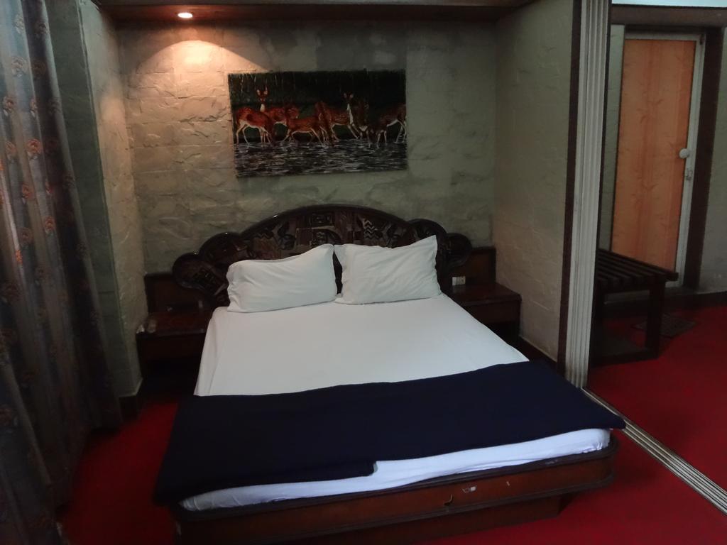 Hotel Happy Mumbai (Bombay)