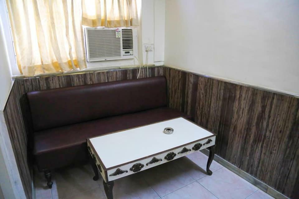 Hotel Happy Mumbai (Bombay)
